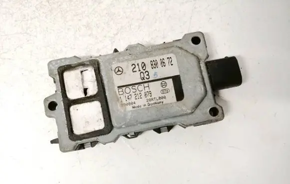 Mercedes-Benz E W210 Coolant fan relay 2108300672 1147212079