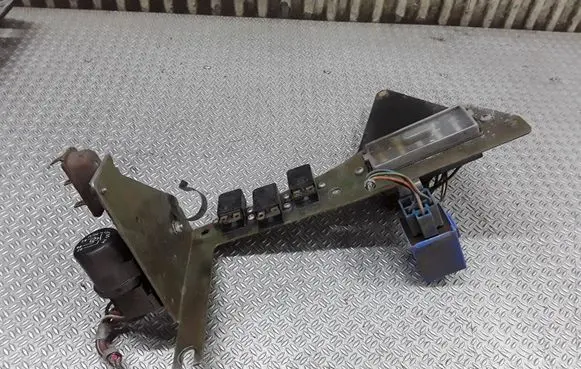 Jaguar XJ SERIE 1 Fuse module