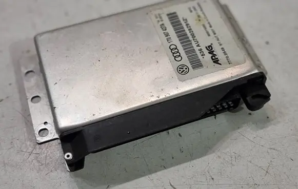 Volkswagen Touran I Gearbox control unit/module 1T0907427A