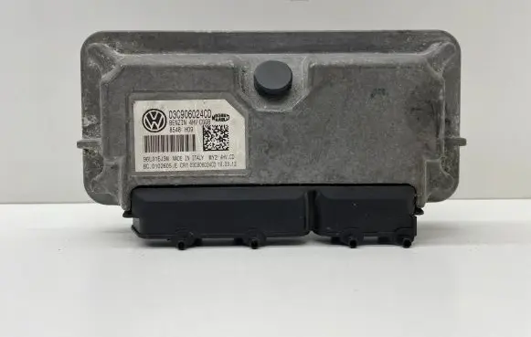Seat Ibiza IV (6J,6P) Engine control unit/module 03C906024CD