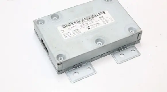 Mercedes-Benz E W212 Head unit multimedia control A2219005903