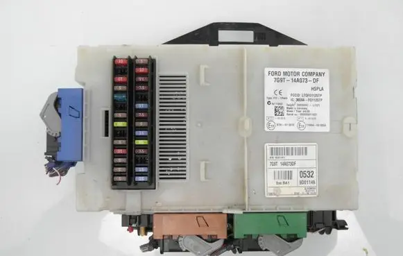 Ford Mondeo MK IV Central body control module LTQF01125TP 7G9T14A073DF 3659AF01125TP