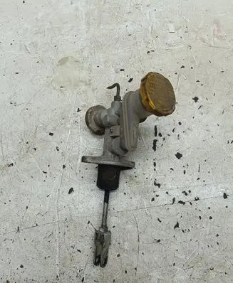 Subaru Forester SG Master brake cylinder