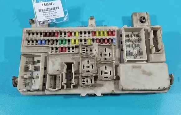 Mazda 3 I Central body control module 519188015 IMPRK1545841