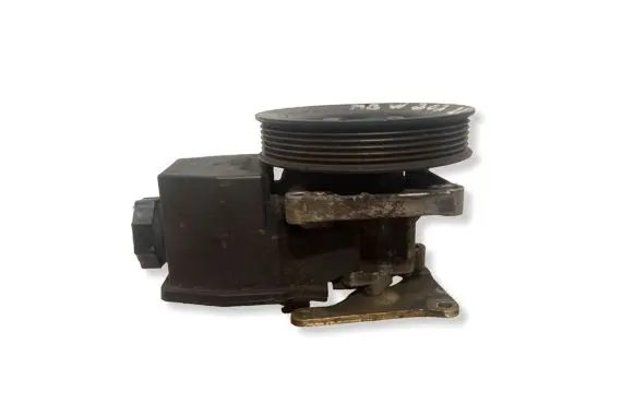 Mercedes-Benz C W202 Power steering pump A6042380010
