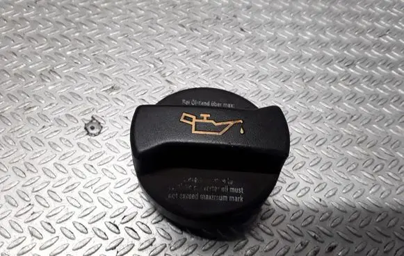 Volkswagen II LT Oil filler cap 06B103485B