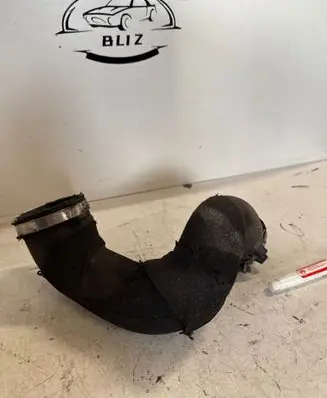 Intercooler hose/pipe