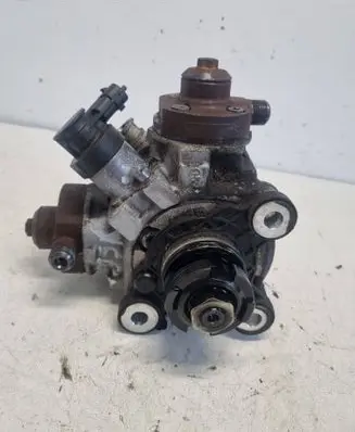Volvo XC60 Fuel injection high pressure pump 31272896 0445010618