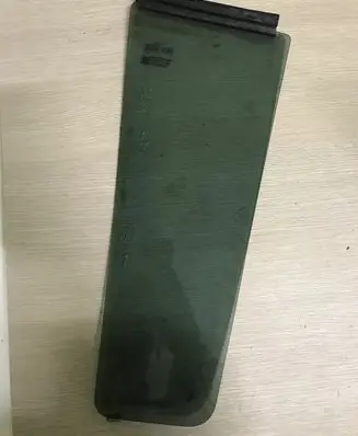 Opel Zafira B Rear vent window glass 013132381