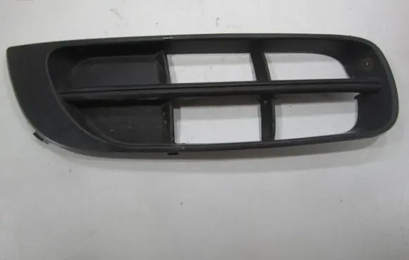 Skoda Fabia Mk1 (6Y) Front bumper lower grill 5J0807368 0010112703660