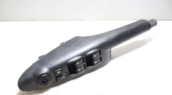 Hyundai Tucson JM Electric window control switch