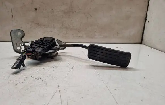 Subaru Outback Accelerator throttle pedal 36010AG061