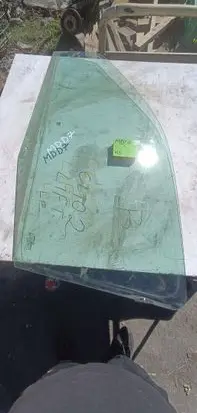 Renault Clio II Front door window glass four-door 1212123