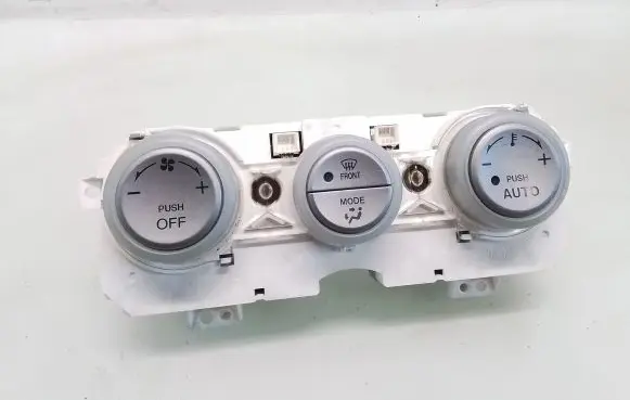 Mazda 6 Climate control unit E0002D