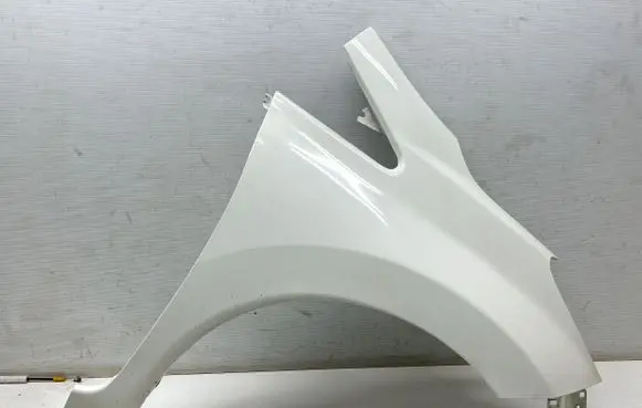 Nissan Note (E12) Fender