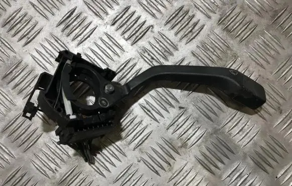 Volkswagen PASSAT B3 Wiper control stalk 357953633