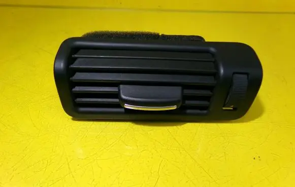 Audi Q7 4L Dashboard side air vent grill/cover trim 05957-00004