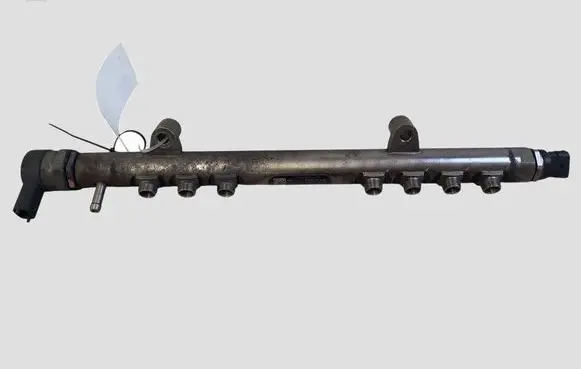 Volvo V60 Fuel main line pipe 0445215025 30777759