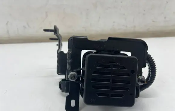 Opel Grandland X Alarm system siren 986813238000 9868132380
