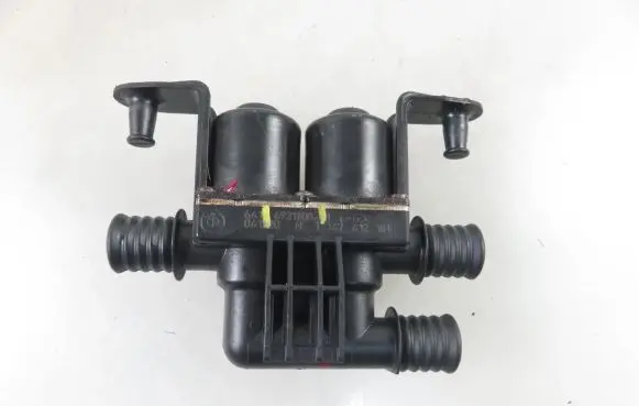 BMW 5 E60 E61 Coolant heater control valve 6931708