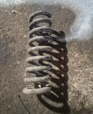 Chrysler 300 - 300C Rear coil spring