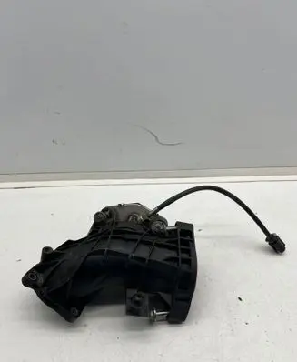 BMW 5 F10 F11 Other engine bay part 06404