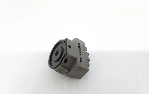 Ford Focus Ignition lock contact AA6T11572AA