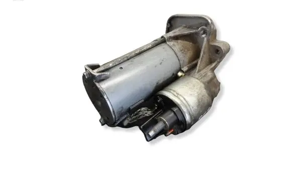 Dacia Sandero Starter motor 233003329R