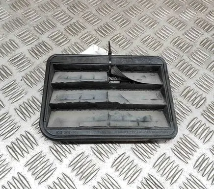 BMW X5 G05 Quarter panel pressure vent 9176945