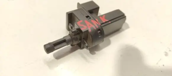 Clutch pedal sensor