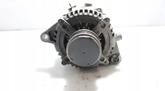 Toyota Corolla Verso E121 Generator/alternator 114010
