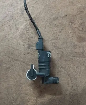 Peugeot 3008 I Windscreen/windshield washer pump 9643447980