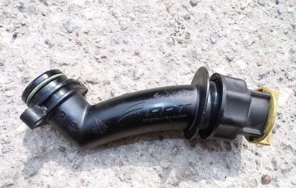 Iveco Daily 6th gen Oil fill pipe 5802797869