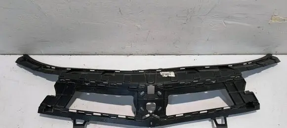 Opel Astra L Front grill 9839953880