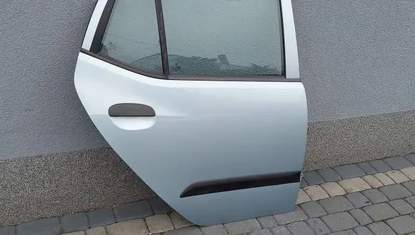 Hyundai i10 Rear door 