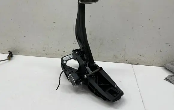 BMW X3 G01 Brake pedal 6874286
