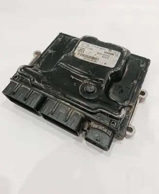 Renault Trafic III (X82) Engine control unit/module 237104330S 0281036122