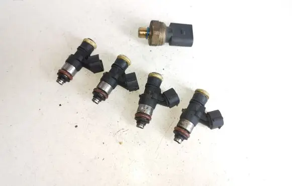 Volkswagen PASSAT B6 Fuel injectors set 0280158831 03C906039A 03C906051A