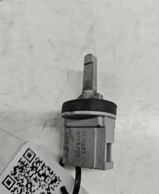 Volkswagen Touareg I Interior temperature sensor 1K0907543A