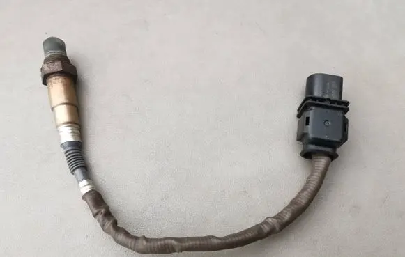 Mercedes-Benz ML W166 Lambda probe sensor 0095425518 1303201227 1928404682