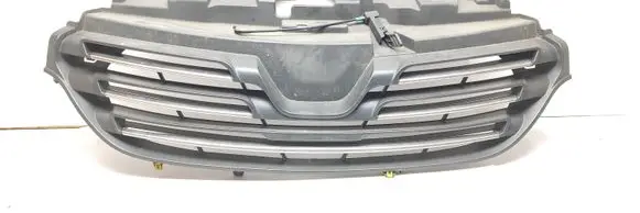 Renault Trafic III (X82) Front bumper upper radiator grill 623108673R