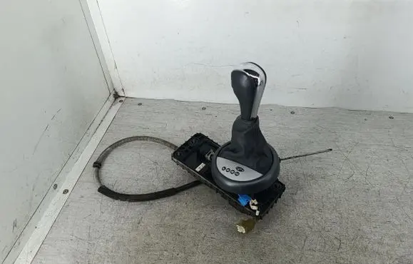 Mini One - Cooper Cabrio R52 Gear shifter/selector 7513244