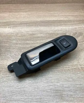 Volkswagen PASSAT B5 Front door interior handle 3B1837114 1J0959855