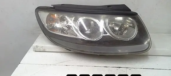 Hyundai Santa Fe Headlight/headlamp 921022BXXX
