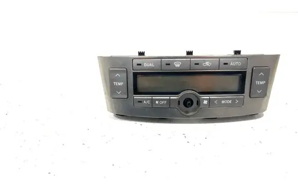 Toyota Avensis Verso Climate control unit 5590205060G 4L08071