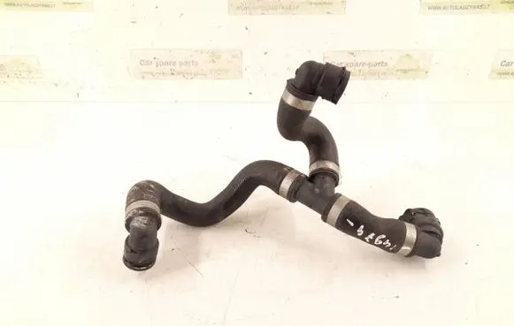 Engine coolant pipe/hose