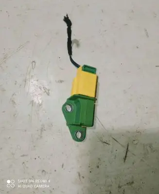 Audi A4 S4 B8 8K Airbag deployment crash/impact sensor 8k0973323s
