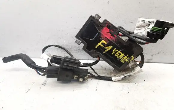 Coolant fan relay