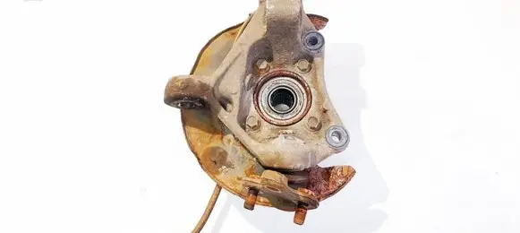 Front wheel hub