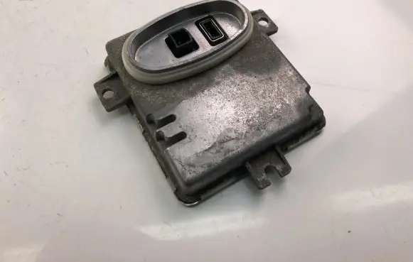 Volvo V70 Headlight ballast module Xenon 6261110499